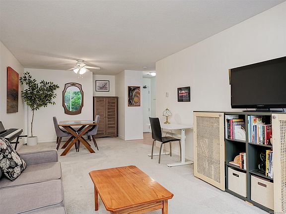 3rd image of 1010 Bristol Rd #108