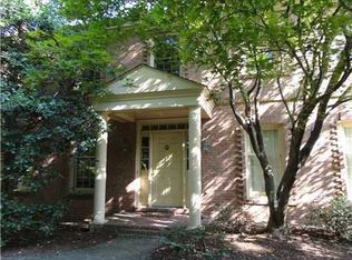 933 Field Club Rd, Pittsburgh, PA 15238