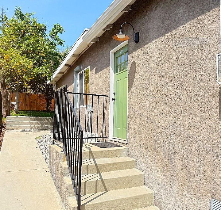 1st image of 623 N Saint Louis St #625