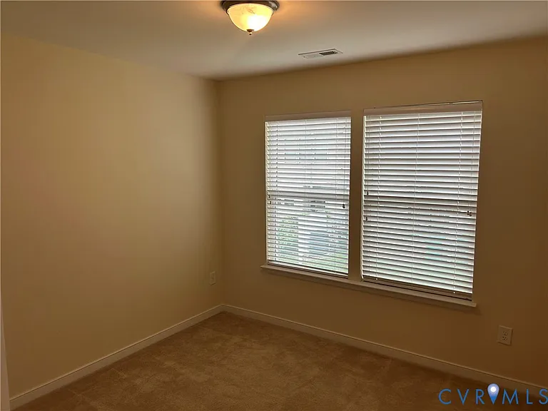 8213 Center Path Ln — Photo 15