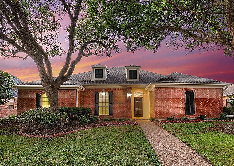 1st image of 17805 Carrollwood Dr