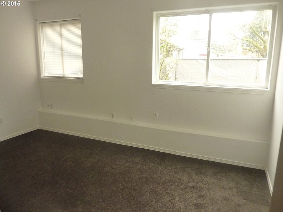 2nd image of 2739 SE 131st Ave