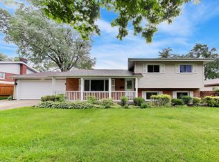 301 S Yale Ave, Arlington Heights, IL 60005
