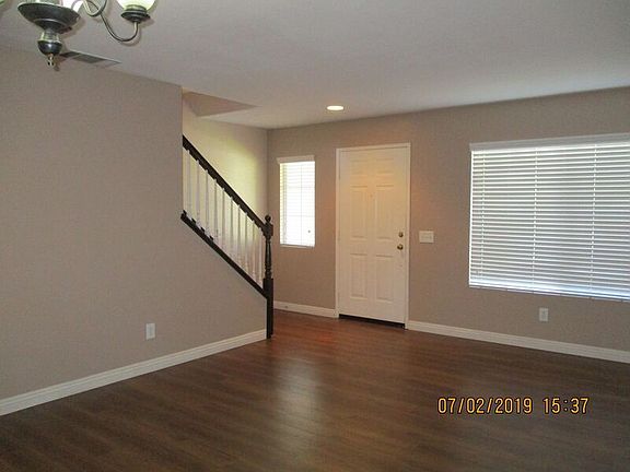 3rd image of 32867 Bonita Mesa St