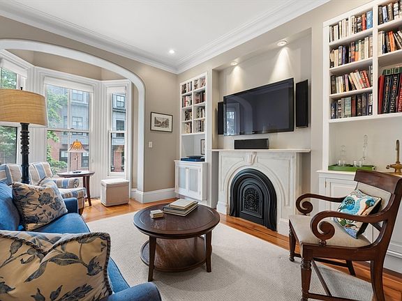 5th image of 112 Appleton St