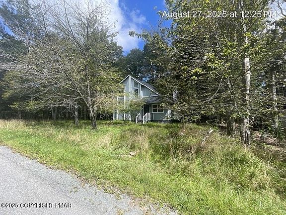3rd image of 1654 Sunny Side Dr