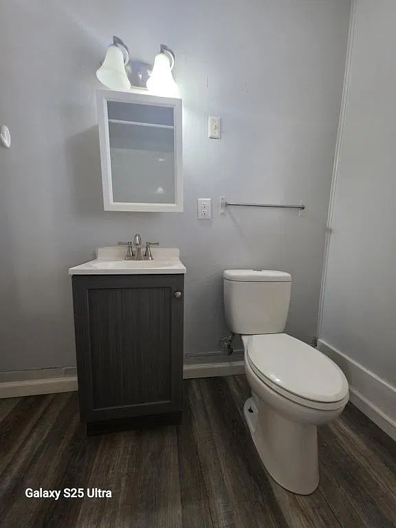 408 W Mulberry St, 2w — Photo 4