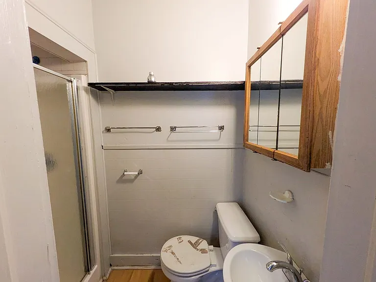 4358 Kenneth Ave — Photo 17