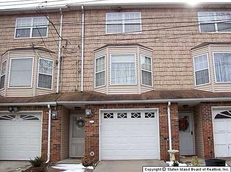 1st image of 18 Francine Ln