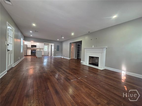 2nd image of 202 E 58 Street