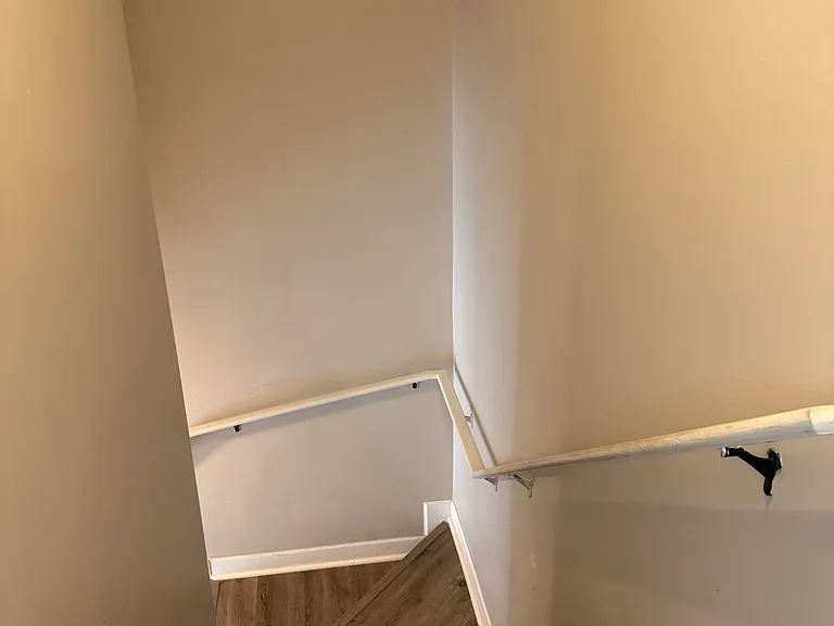 66 Bellvue Dr — Photo 55