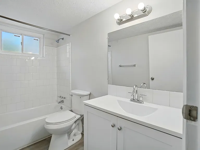 7839 Newbedford Ave #4 — Photo 36