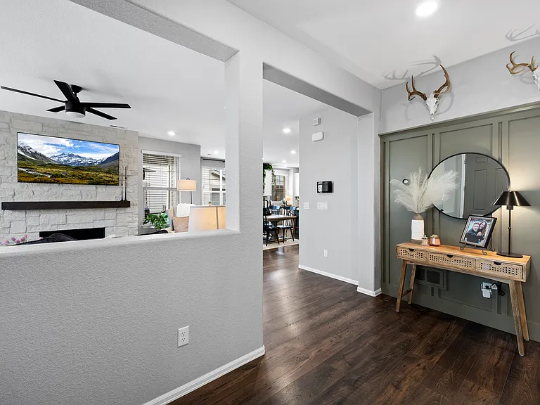 9796 Meeker St — Photo 14