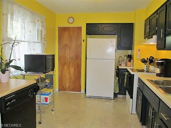 4th image of 13583 Crestway Dr
