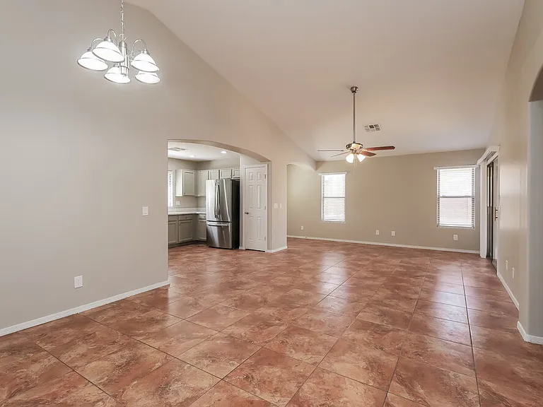 1604 S 80th Ln — Photo 6