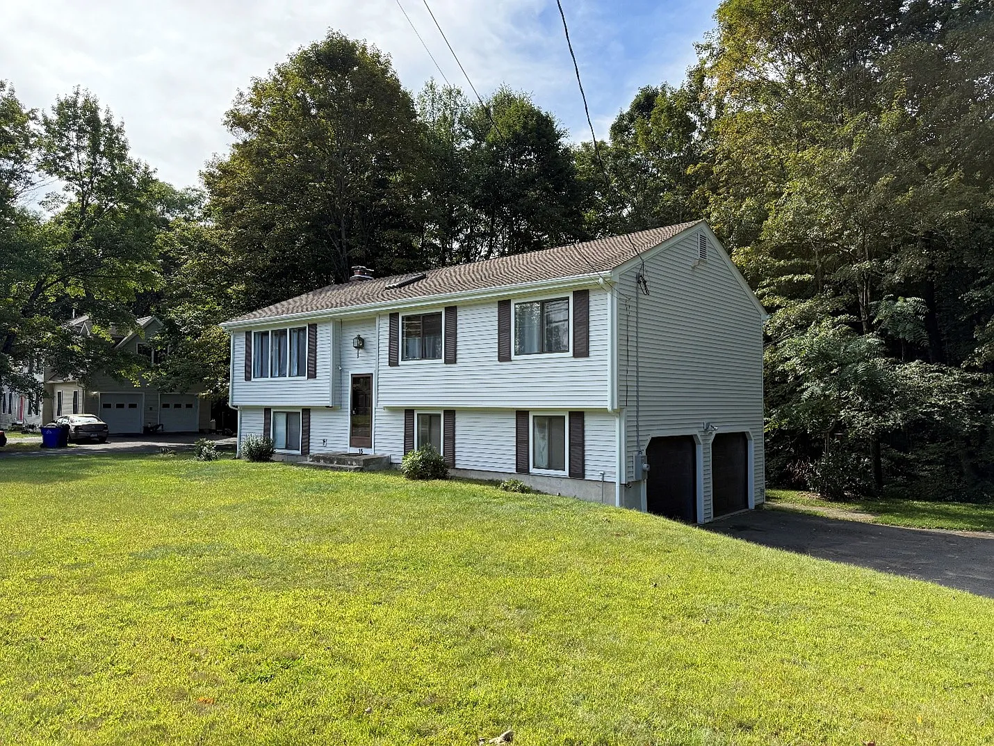 15 Hoskins Rd — Photo 2