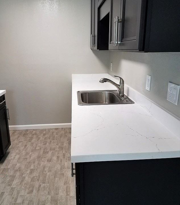 1st image of 550 Berry Ave APT 21