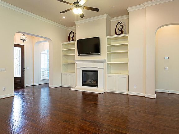 3rd image of 304 Aguja Ct