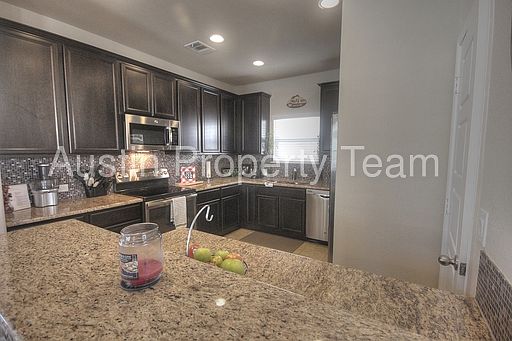2nd image of 18421 Friendship Hill Dr
