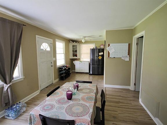 4th image of 3854 Sherwood Dr