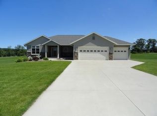 1630 Ridgeland Ct, Custer, WI 54423