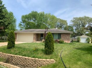 6605 Cliffside Ct, Racine, WI 53402