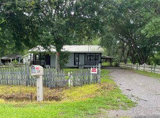 228 Hyland Dr, Gheens, LA 70355