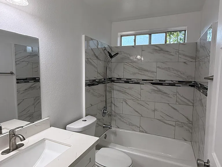 145 S 2nd Ave #1 — Photo 5