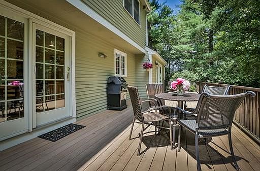 4th image of 12 Wilson Farm Rd