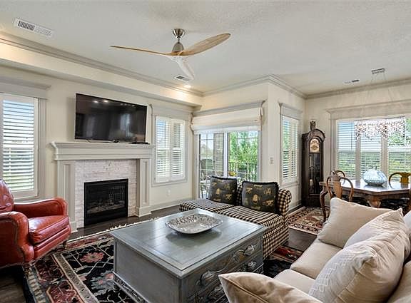 5th image of 16019 Fontana St