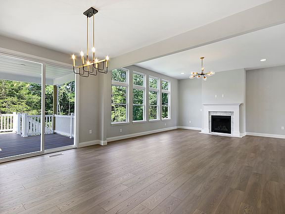7th image of this home