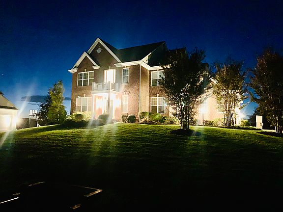 2nd image of 25189 Blackstone Ct
