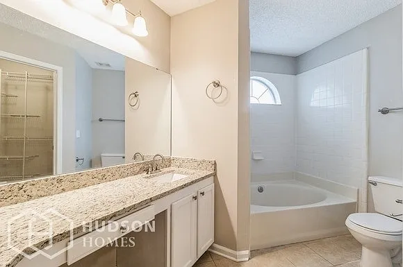 1664 Hudderfield Cir W — Photo 11