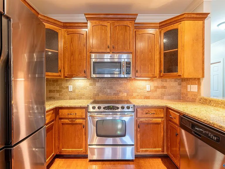 525 W Mossyleaf Dr SW — Photo 28