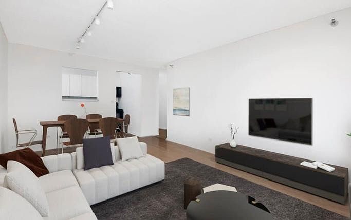 2nd image of 27 Concord Sq #11