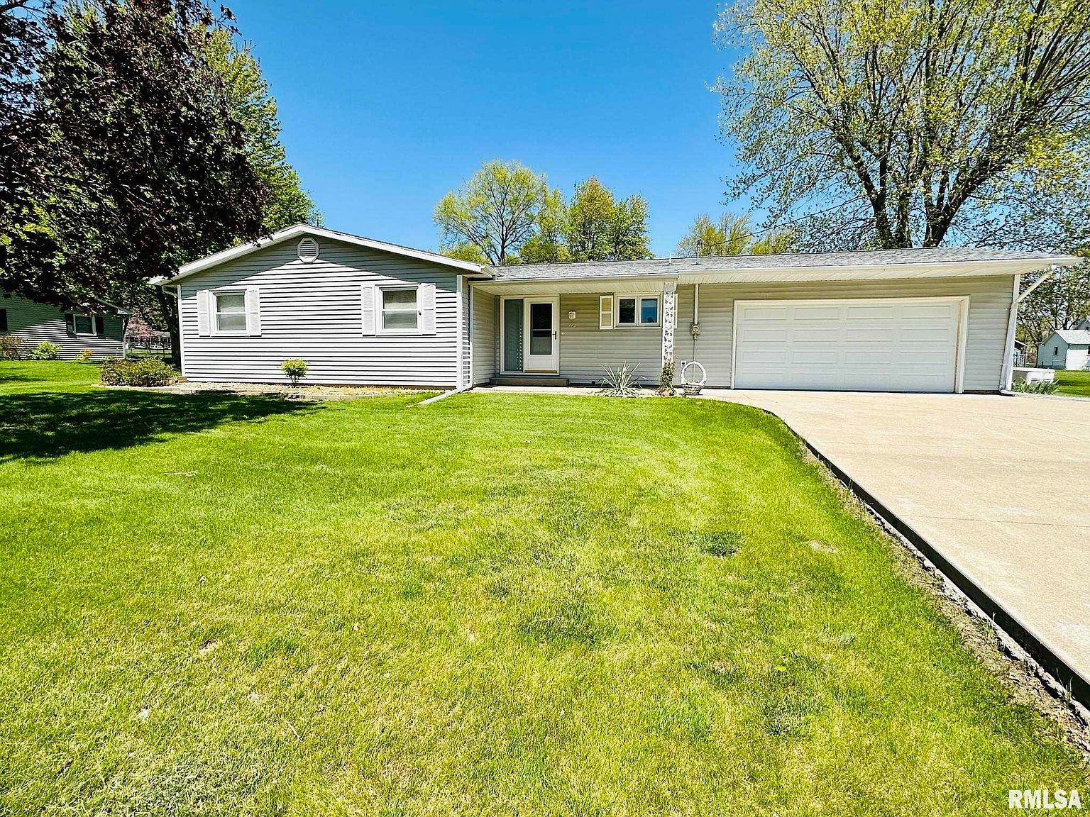 113 Illinois Ave, East Galesburg, IL 61430 Zillow