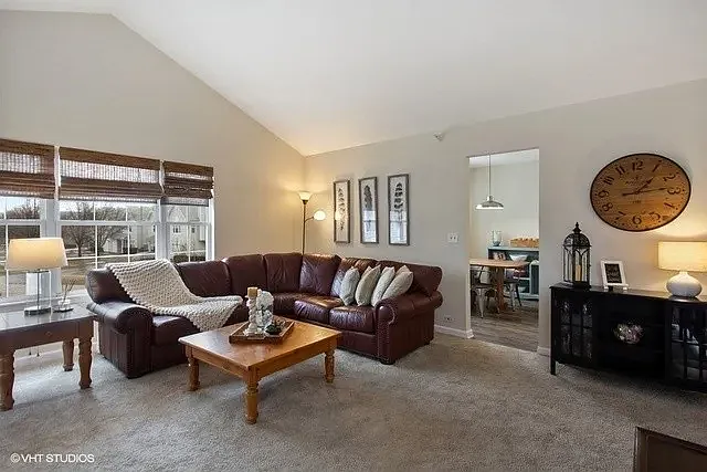 1249 Orleans Dr — Photo 13