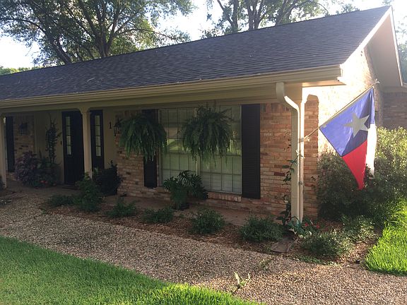 Front sidewalk to porch