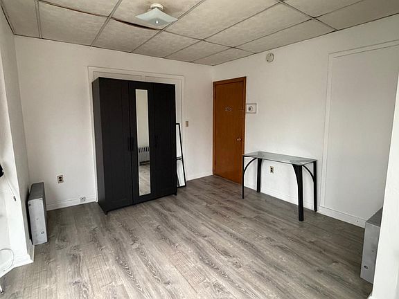 3rd image of 28 Orleans St #2A