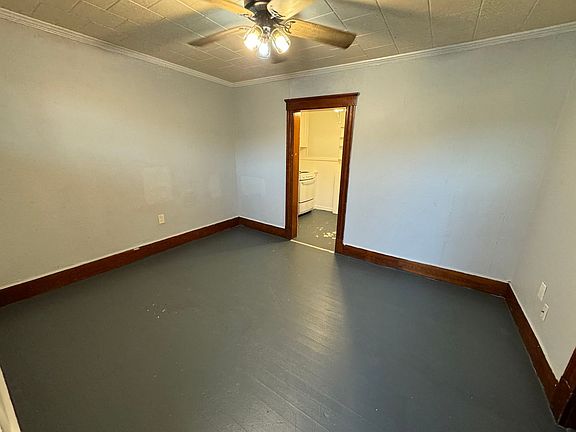 5th image of 44 Central St Unit 2