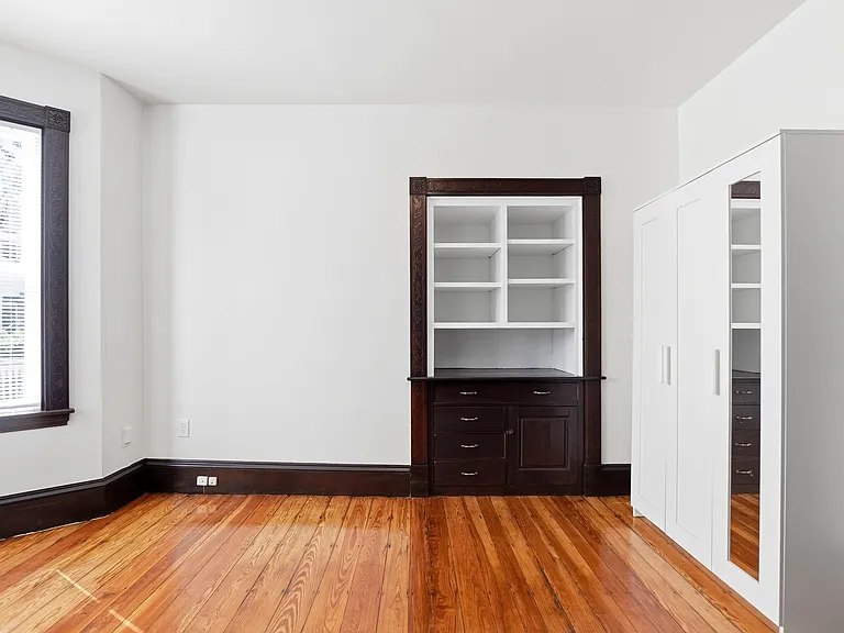 61 Edwin St #1 — Photo 10