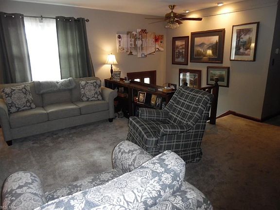 3rd image of 112 Mound Dr