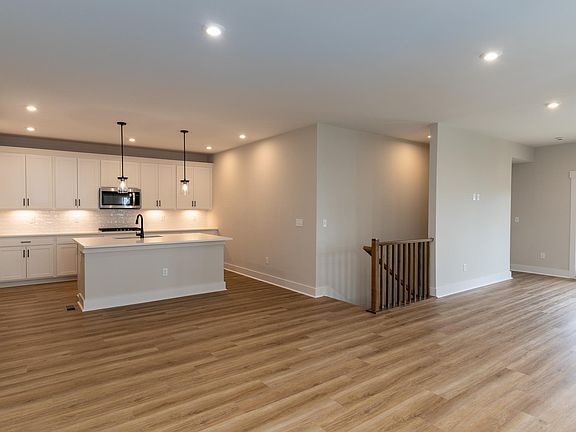 The Waverly II A Dining Room