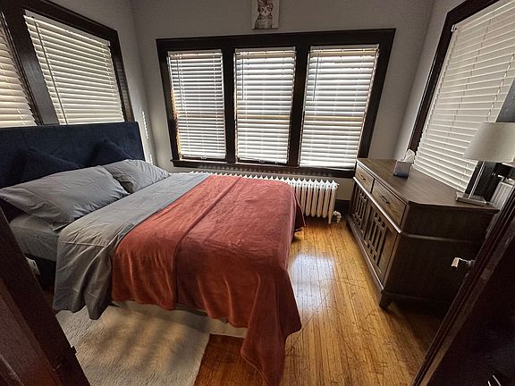 5th image of 1514 W Lake St #151402