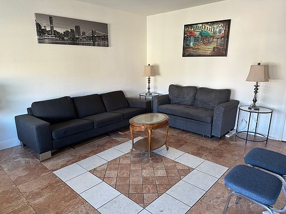 3rd image of 2891 Haughton Dr