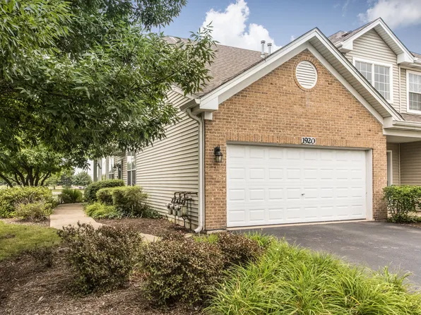 1920 Golden Gate Ln #1920, Naperville, IL 60563