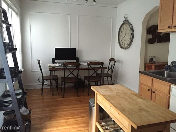 3rd image of 1505 N Wicker Park Ave #2