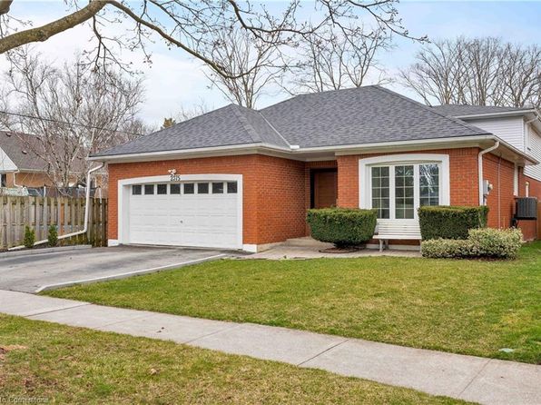 2375 Parkway Dr, Burlington, ON L7P 4A1