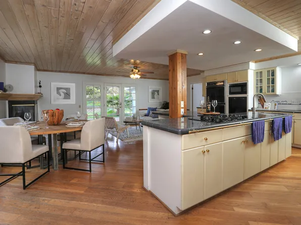 124 La Marina, Santa Barbara, CA 93109