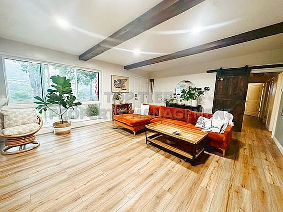 3rd image of 195 Mar Vista Dr